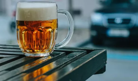 Festejo: Celebración del día de la cerveza 