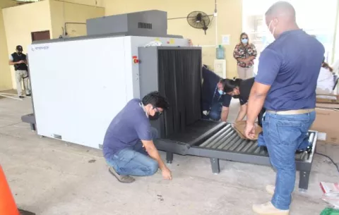 Aduanas instala escáner en el puesto de control de Guabalá
