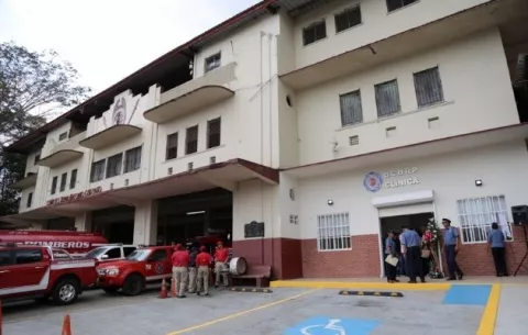 Reabre clínica para la atención de bomberos y voluntarios de la estación de Plaza Amador 