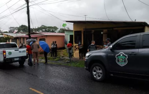 Asesinan a  joven de 29 años de un disparo en el rostro en Colón