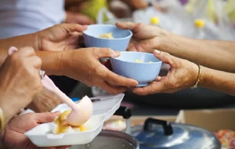Panameños tuvieron que suprimir una ración de comida  a causa de la pandemia