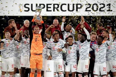 Bayern de Múnich supera al Borussia Dortmund para levantar la Supercopa de Alemania