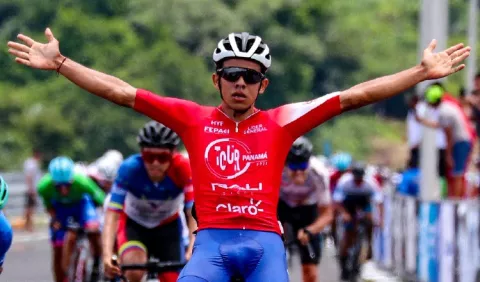 Nadie detiene el vuelo de Franklin 'El Águila' Archibold  en el Tour de Panamá