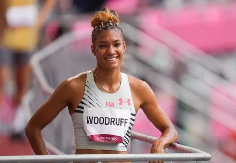 Gianna Woodruff  dio su mayor entrega en la final  de los 400 metros con valla