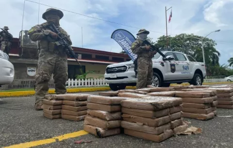 Senan incauta 330 paquetes de drogas y detiene a 4  personas en la  Comarca de Guna Yala