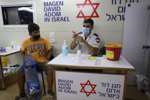 Israel autoriza la tercera dosis de la vacuna contra la covid-19 para mayores de 30 años