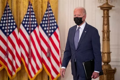Joe Biden discute con asesores la 'enorme operación logística' de salida de Kabul