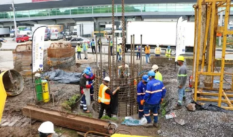 Adjudicación parcial en obras complementarias de extensión de Línea 1