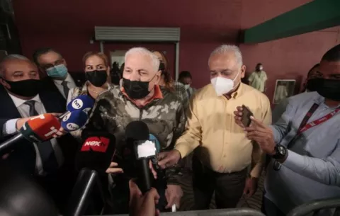 Ricardo Martinelli propone un acuerdo para rescatar al país de la crisis