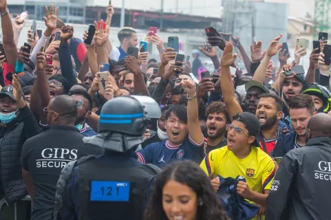 [VIDEO] PSG insinúa el fichaje de Messi y anuncia fecha de la rueda de prensa