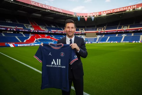 Messi, nuevo jugador del París Saint-Germain, tras 17 años en el Barcelona