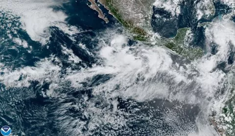 Se forma la tormenta tropical Nora frente a las costas del Pacífico mexicano