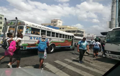 Transportistas de La Chorrera esperan mejoras económicas al levantarse la cuarentena del domingo