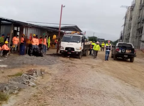 Trabajadores paralizan construcción del Hospital Aquilino Tejeira por brote de la covid-19 