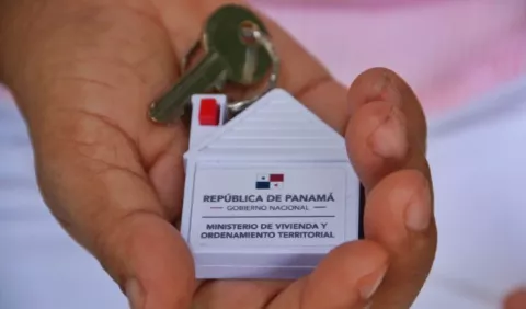 Luego del escándalo de Techos de Esperanza con Juan Carlos Varela, Laurentino Cortizo lanza su plan de casas populares