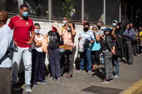 La segunda dosis de Sputnik V, un fantasma en la vacunación en Venezuela