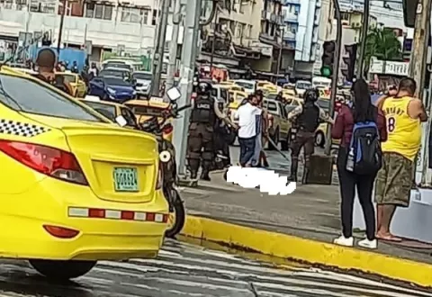 Terror en la 5 de Mayo: Asesinan a dos personas a plena luz del día