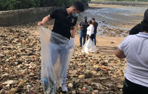 Recolectan más de dos mil libras de desechos sólidos en playa de San Felipe