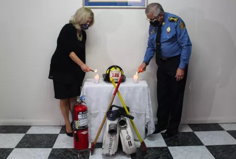Bomberos panameños rinden tributo a compañeros caídos en atentados del 11S