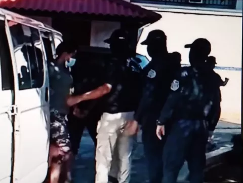 Presuntos miembros de la pandilla Los Chamucos en Las Tablas,  seguirán tras las rejas 