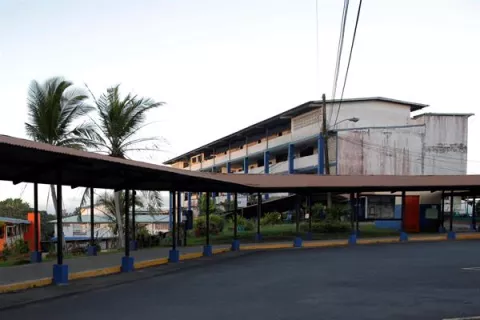 Más de 300 mil alumnos se incorporaron a las clases semipresenciales