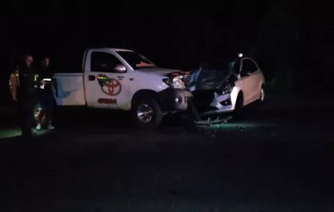 Fuerte colisión deja dos personas heridas en la comunidad de río Gatún, Colón