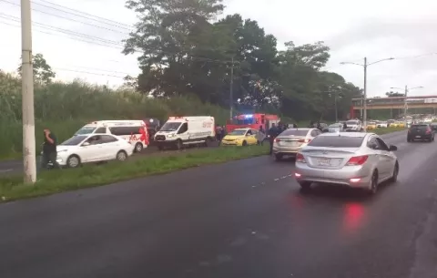 Cuatro policías se accidentan dentro de un patrulla en la provincia de Colón