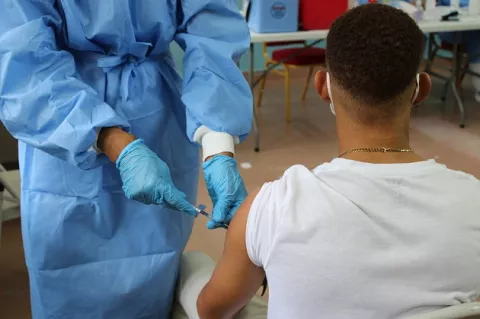 Panamá suma 420 casos positivos nuevos y 9 defunciones por coronavirus