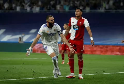 Real Madrid golea en su regreso al Santiago Bernabéu