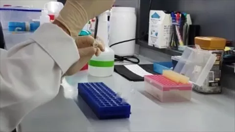Un tratamiento de ELA y Alzheimer está 'cerca' para un premiado científico uruguayo