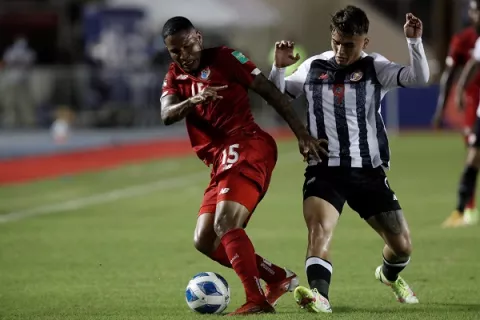 Panamá domina, pero perdona a Costa Rica en el Rommel