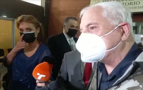 Caso pinchazos telefónicos: Ricardo Martinelli y Sidney Sittón arremeten contra fiscales