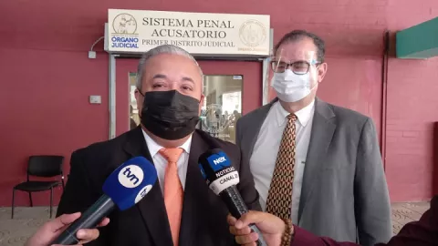 Fiscalía insiste en presentar documentos que son extemporáneos en juicio por supuestos pinchazos telefónicos
