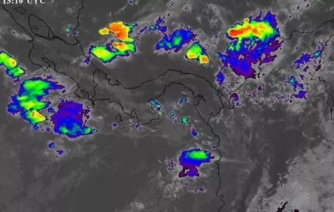 Sinaproc emite aviso de prevención y monitoreo por paso de la onda tropical #37