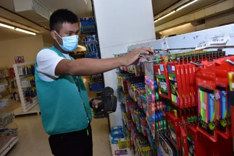 Más de mil estudiantes ganan experiencia laboral con las becas de 'Padrino Empresario'