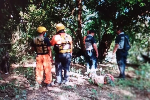 Rescatistas recuperan el cuerpo sin vida de un hombre de las aguas del río Fonseca en Chiriquí