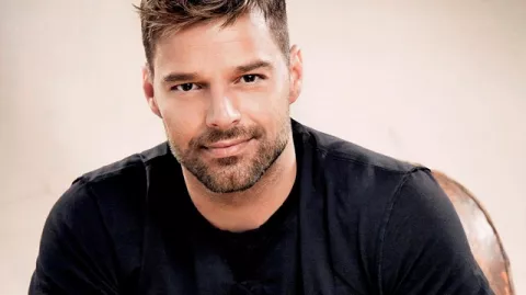 Ricky Martin desata una avalancha de memes por su abrupto cambio