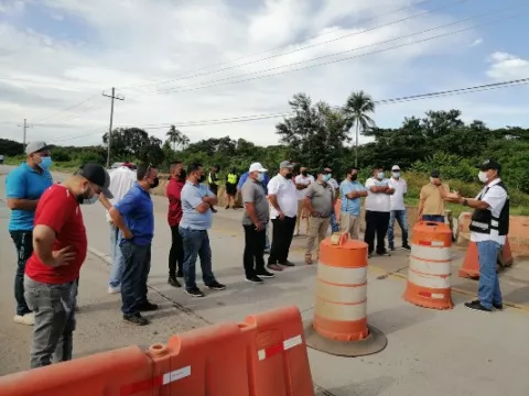 Taxistas en Herrera piden que se mantenga medida de par y non 