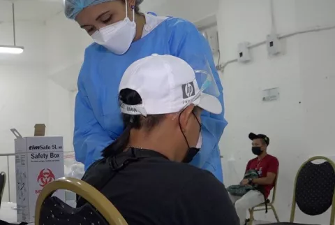 Covid-19: Comienza vacunación por barrido desde los 12 años en los circuitos 8-7 y 8-8