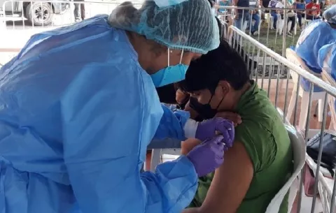 Panamá mantiene 6,537 casos de covid-19 activos y aplica segunda dosis a más de 2 millones de personas