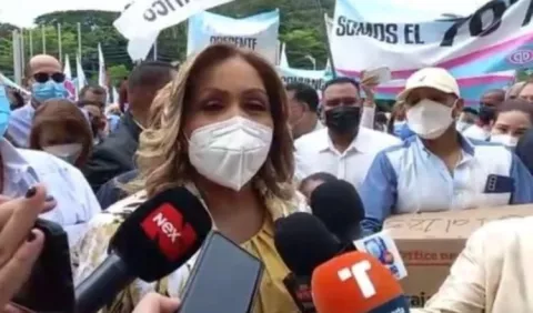 Yanibel Ábrego asegura que le ganarán a Rómulo Roux en el 2023