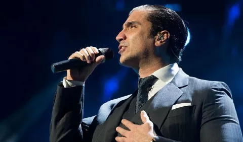 Alejandro Fernández sorprende al hacer donación para los migrantes