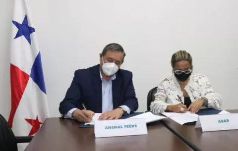 Arap y organizaciones pesqueras firman acta de evaluación del plan de manejo de pesca