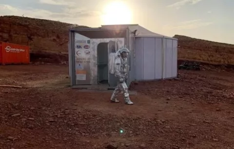 Astronautas pasan tres semanas en el paisaje marciano del desierto del Néguev