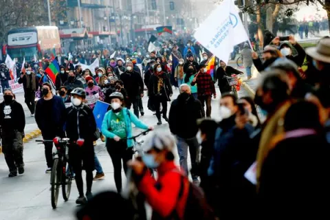 De las protestas a la nueva Constitución, la travesía chilena cumple dos años 