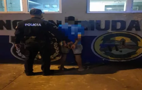 Detienen a tres personas presuntamente implicadas en el ataque a un joven de 17 años en La Feria de Colón