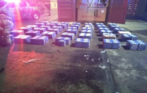 Incautan varios paquetes de droga en un puerto de Colón y en las playas de Isla Coiba