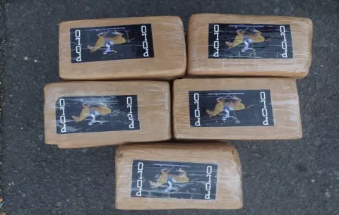 Senan decomisa 1,675 paquetes de droga al sur de Punta Mala, Los Santos, hay tres colombianos detenidos