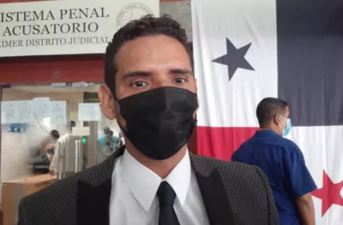 Piden cambio de fiscal para evitar tráfico de influencia en caso de supuesto tráfico de armas que involucra al empresario Sergio Davis
