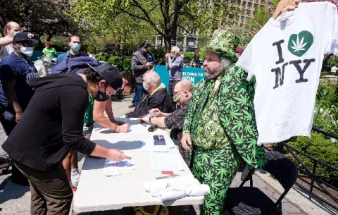 Nueva York da un nuevo paso hacia la implantación de la marihuana recreativa